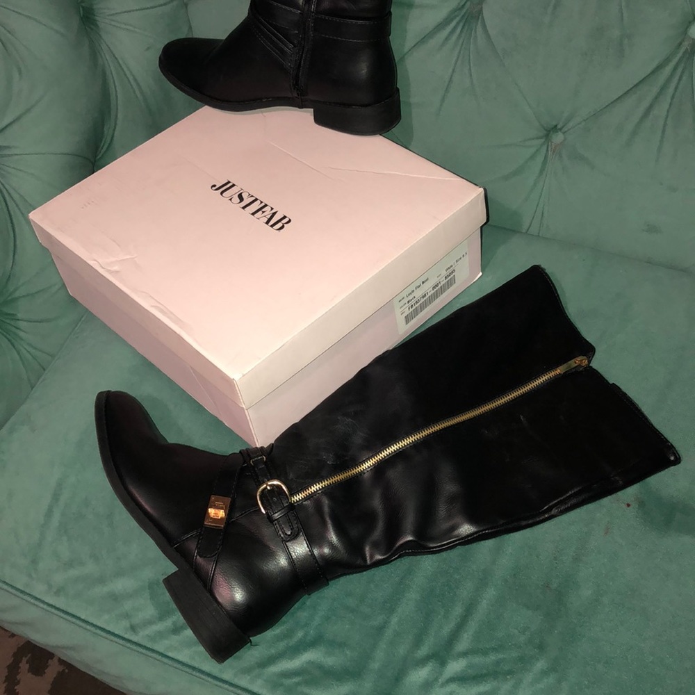 Black zip up knee boots size 8.5 wide